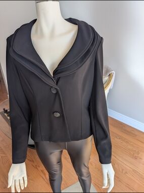 Frank Lyman Double Wired Colar Blazer